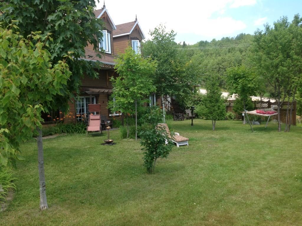 Auberge La Cote D'Or Petite-Riviere-Saint-Francois Exterior foto